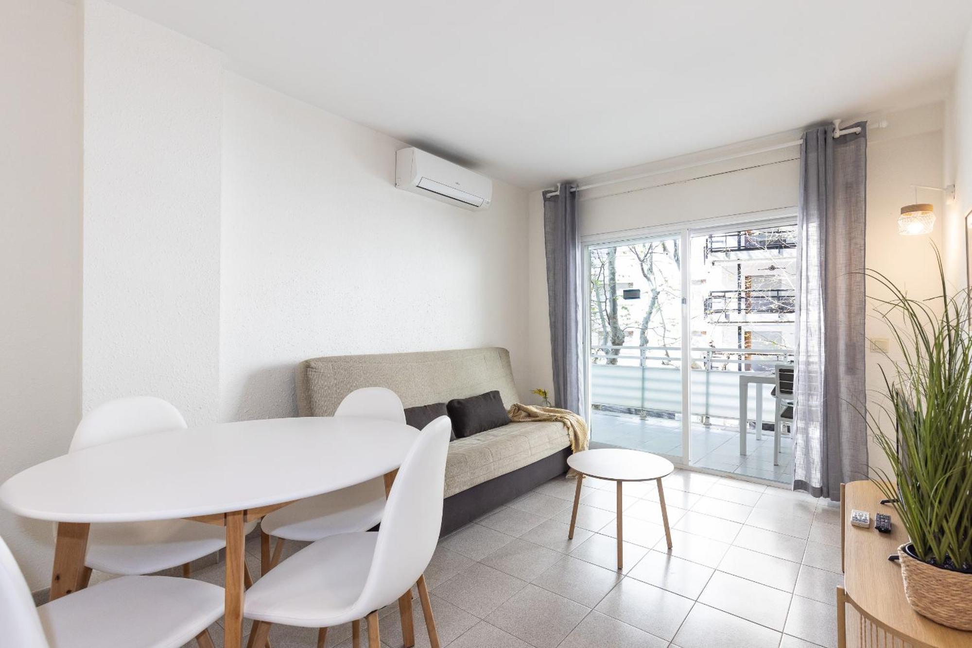 Uhc Apartamento Ruisenores Salou Eksteriør bilde